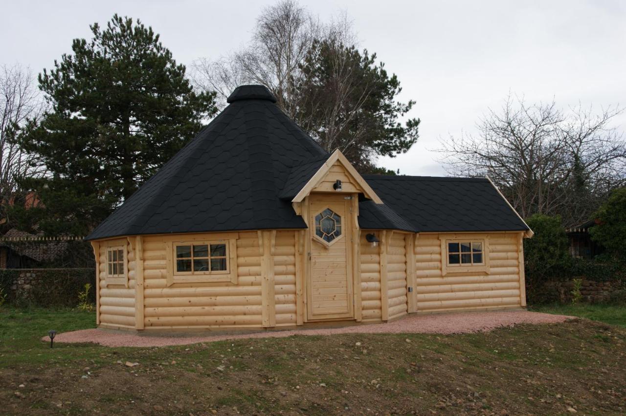 Les Cabanes Du Grand Nord Pradines  Eksteriør billede